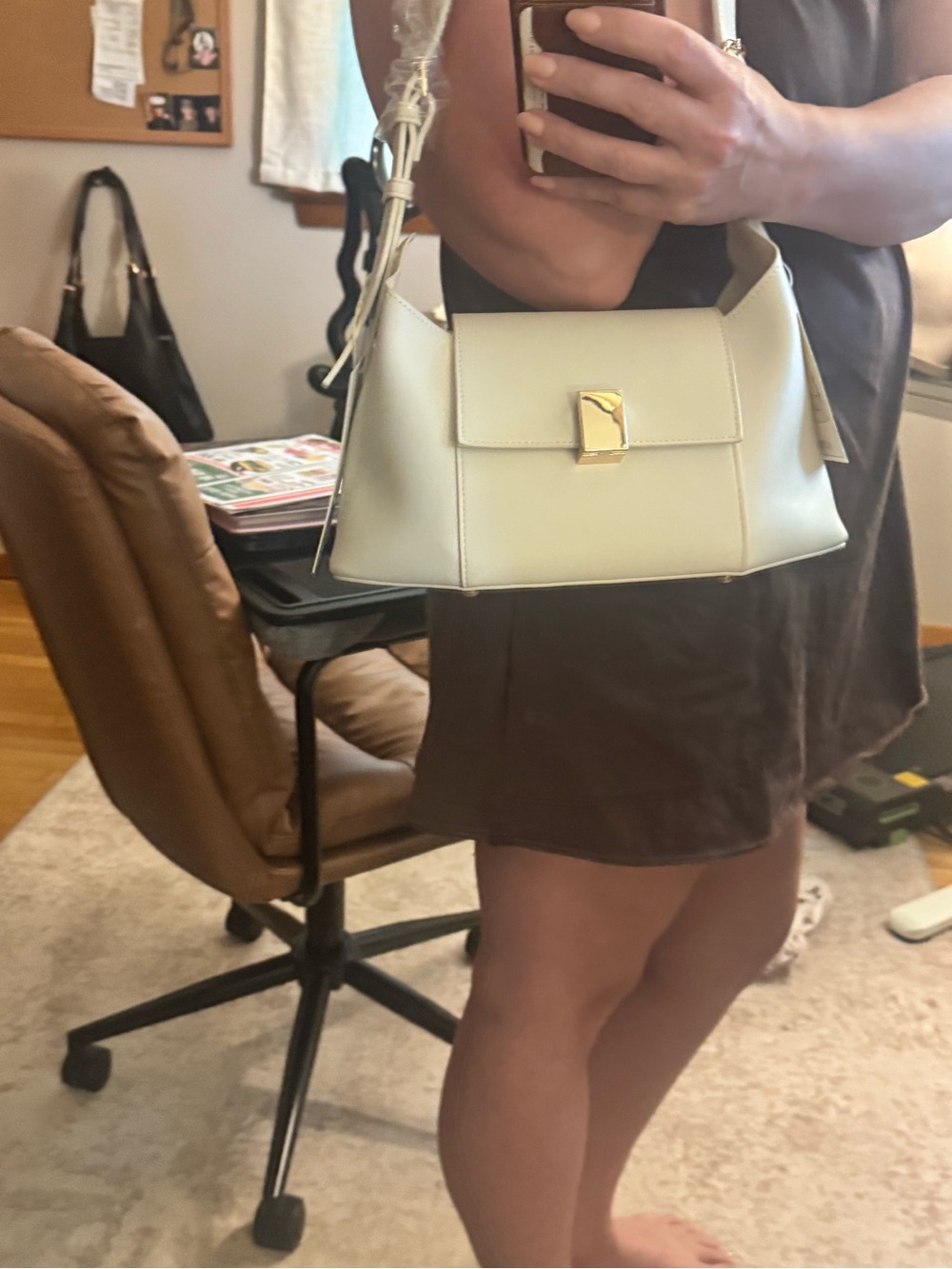 Creamy white Structured Shoulder Bag w/ Gold Hardware & removable pouch– NWT